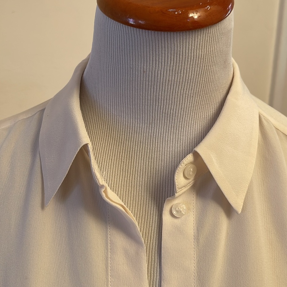 Paris Atelier Cream Colored Silk Button Up Blouse Sz 2 - Picture 2 of 10